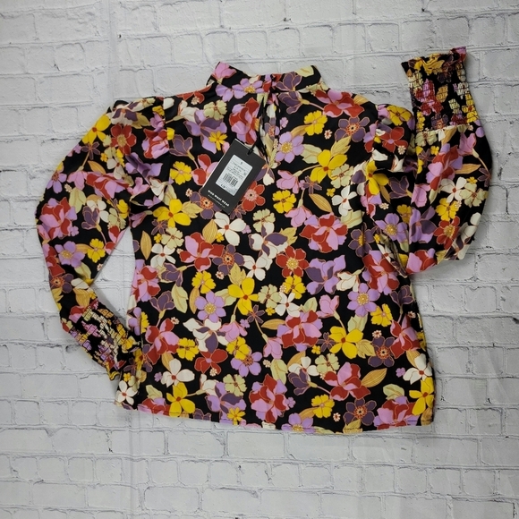 WHO WHAT WEAR Bohemian Garden floral top - Picture 9 of 15